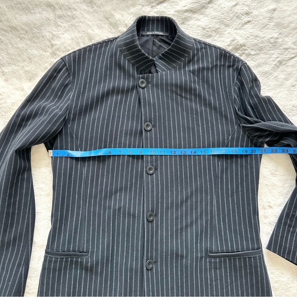 Armani Collezioni  men jacket size L Authentic - Picture 4 of 9